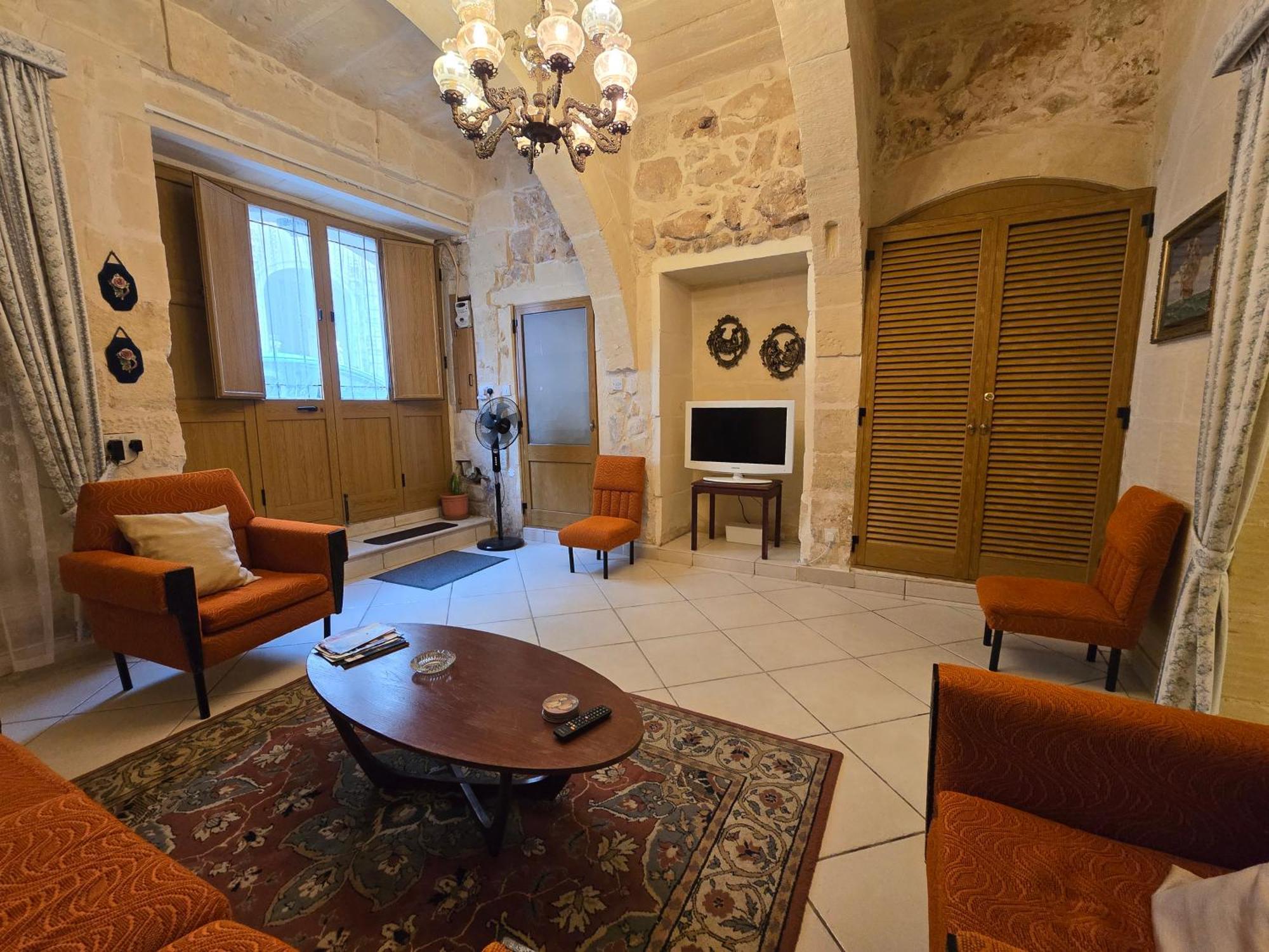 Charming Rustic Getaway In Xaghra, Gozo. Apartamento *